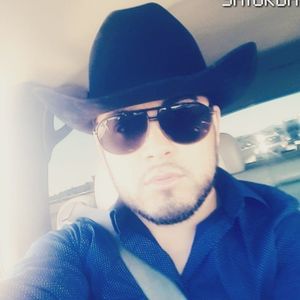 Meet your Posher, Jairo